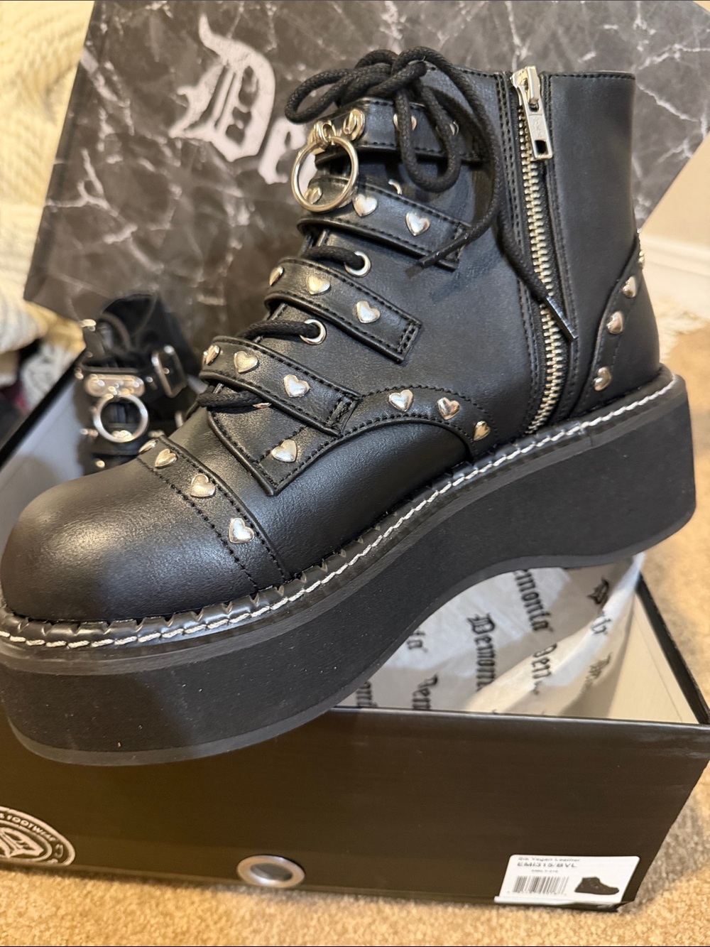 Demonia Emily 315 Black, Heart-Stud Boots - Picture 2 of 4